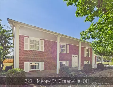 227 Hickory Dr, Greenville, OH 45331
