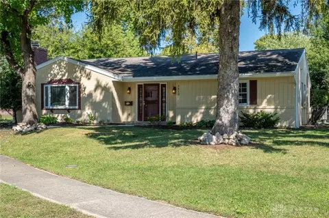 3812 Ninebark Pl, Dayton, OH 45424