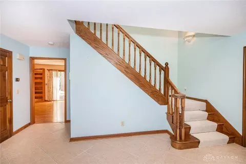 Entry Way - 8531 Eagle Rdg, Springboro, OH 45066 photo 2 of 6