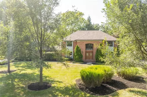 Exterior - 8531 Eagle Rdg, Springboro, OH 45066 photo 10 of 11