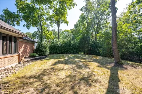 Exterior - 8531 Eagle Rdg, Springboro, OH 45066 photo 6 of 11
