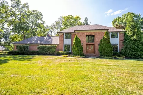 8531 Eagle Rdg, Springboro, OH 45066