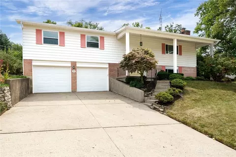 5808 Willow Glen Ct, Dayton, OH 45431