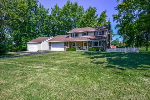1678 Fairground Rd, Xenia, OH 45385