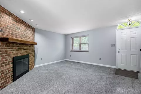 Living - 5891 Overbrooke Rd, Centerville, OH 45440 photo 2 of 4