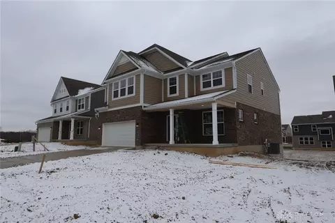 624 Goldfinch Dr #100, Beavercreek, OH 45434