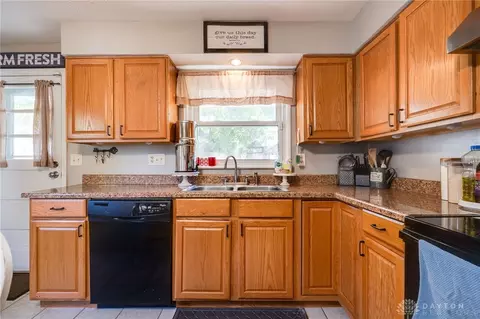 Kitchen - 3120 Larue Dr, Dayton, OH 45429 photo 2 of 2