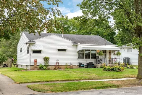 488 Spinning Rd, Dayton, OH 45431