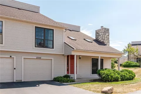 2344 Fieldstone Cir, Fairborn, OH 45324