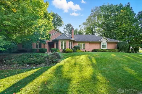 1251 Driftwood Trl, Sidney, OH 45365