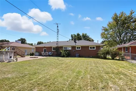 Exterior - 1414 Ronald Rd, Springfield, OH 45503 photo 6 of 12