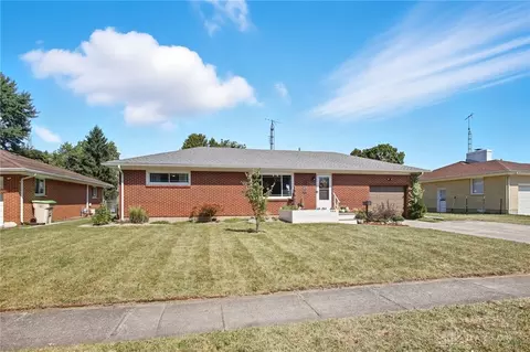 Exterior - 1414 Ronald Rd, Springfield, OH 45503 photo 2 of 12