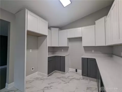 1811 Devon Dr, Springfield, OH 45503 photo 9