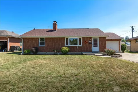 410 Cedar St, West Carrollton, OH 45449