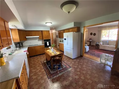 Kitchen - 2516 Balsam Dr, Springfield, OH 45503 photo 1 of 2