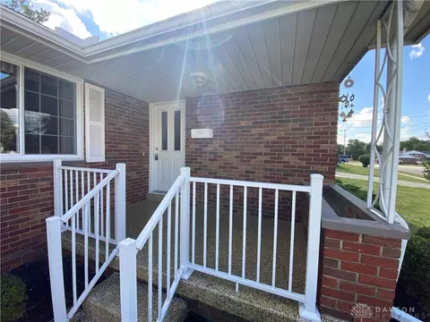 Exterior - 2516 Balsam Dr, Springfield, OH 45503 photo 10 of 12
