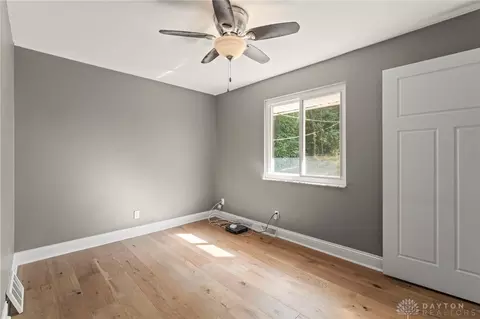 5451 Folkestone Dr, Dayton, OH 45459 photo 30