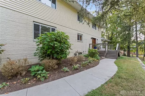 5451 Folkestone Dr, Dayton, OH 45459 photo 2