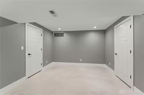5451 Folkestone Dr, Dayton, OH 45459 photo 47