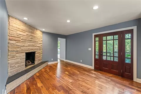 5451 Folkestone Dr, Dayton, OH 45459 photo 5