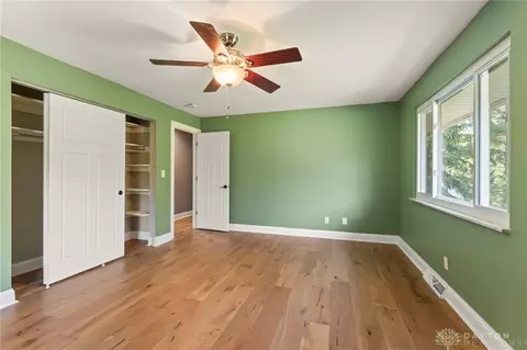 5451 Folkestone Dr, Dayton, OH 45459 photo 38