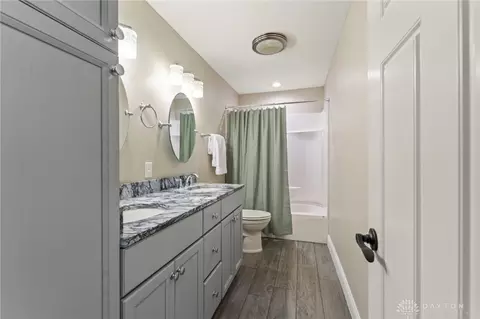 5451 Folkestone Dr, Dayton, OH 45459 photo 39