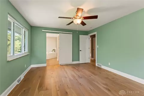 5451 Folkestone Dr, Dayton, OH 45459 photo 24