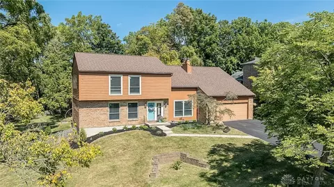 7122 Walnutwood Dr, West Chester, OH 45241