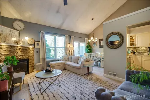 4087 Fieldsedge Dr, Mason, OH 45040 photo 9