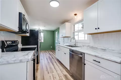 Kitchen - 5249 Taywell Dr, Springfield, OH 45503 photo 1 of 6