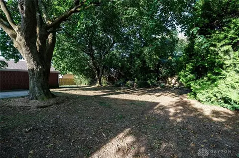 Exterior - 5249 Taywell Dr, Springfield, OH 45503 photo 9 of 14