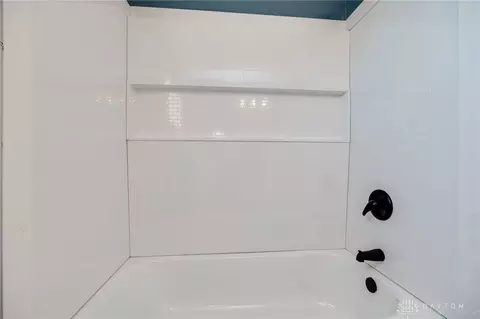 Bath - 5249 Taywell Dr, Springfield, OH 45503 photo 3 of 8