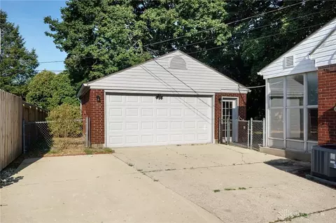 Exterior - 5249 Taywell Dr, Springfield, OH 45503 photo 4 of 14