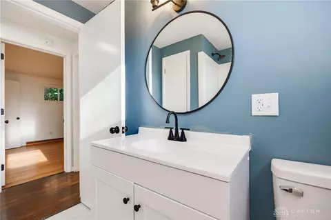Bath - 5249 Taywell Dr, Springfield, OH 45503 photo 4 of 8