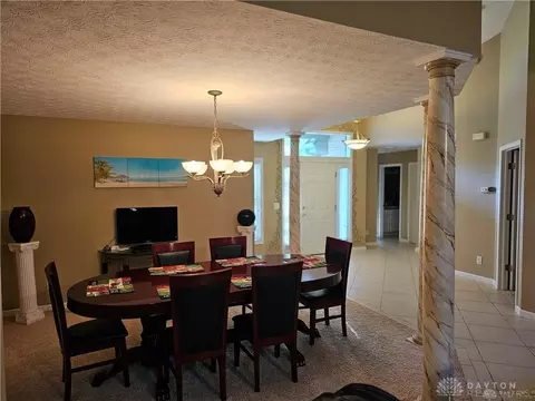 1777 Rockleigh Rd, Dayton, OH 45458 photo 9