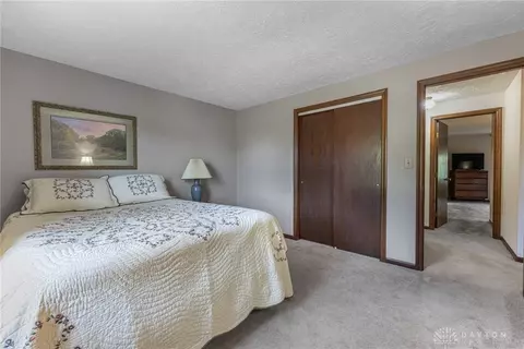 Bedroom - 7308 Tamarind Trl, Centerville, OH 45459 photo 3 of 9