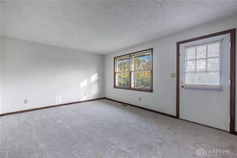 Living - 7308 Tamarind Trl, Centerville, OH 45459 photo 5 of 5