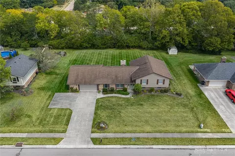 View/Area - 7308 Tamarind Trl, Centerville, OH 45459 photo 2 of 7