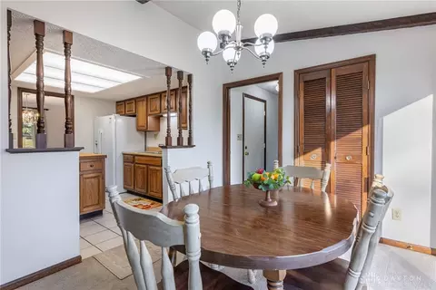 Dining - 7308 Tamarind Trl, Centerville, OH 45459 photo 3 of 3