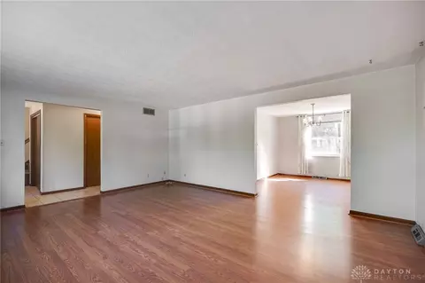 Living - 1020 Carlo, Kettering, OH 45429 photo 4 of 11