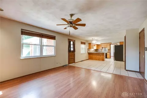Living - 1020 Carlo, Kettering, OH 45429 photo 10 of 11