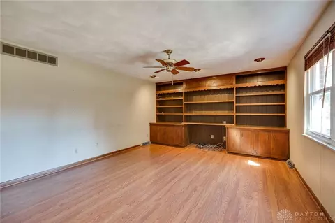 Living - 1020 Carlo, Kettering, OH 45429 photo 8 of 11