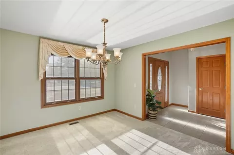 Entry Way - 391 Sunset Dr, Franklin, OH 45005 photo 1 of 1