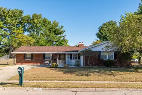 2018 Tahoe Dr, Xenia, OH 45385