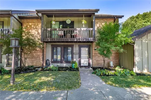 1457 Carriage Trace Blvd, Centerville, OH 45459
