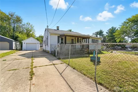 Exterior - 421 Lyle Ave, Springfield, OH 45505 photo 1 of 12