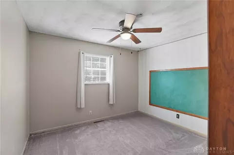Bedroom - 421 Lyle Ave, Springfield, OH 45505 photo 10 of 12