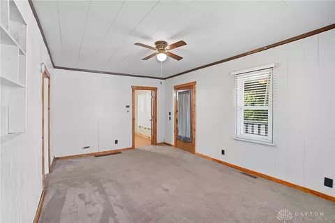 Living - 421 Lyle Ave, Springfield, OH 45505 photo 2 of 3