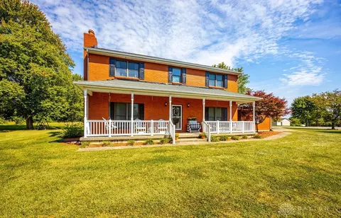 1697 Krucker Rd, Hamilton, OH 45013