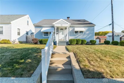 912 Elm St, Piqua, OH 45356